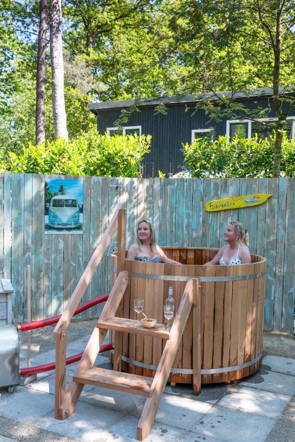 Zen-Bungalow No 2 Met Sauna En Hottub Rheezerveen Exterior photo