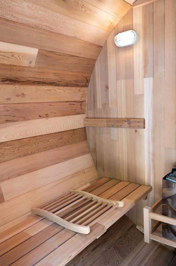 Zen-Bungalow No 2 Met Sauna En Hottub Rheezerveen Exterior photo