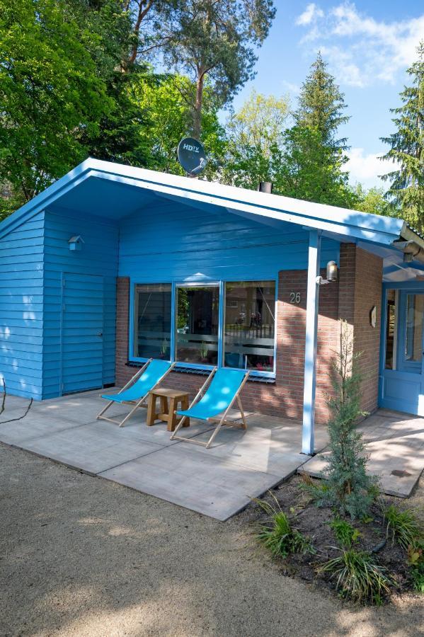 Zen-Bungalow No 2 Met Sauna En Hottub Rheezerveen Exterior photo
